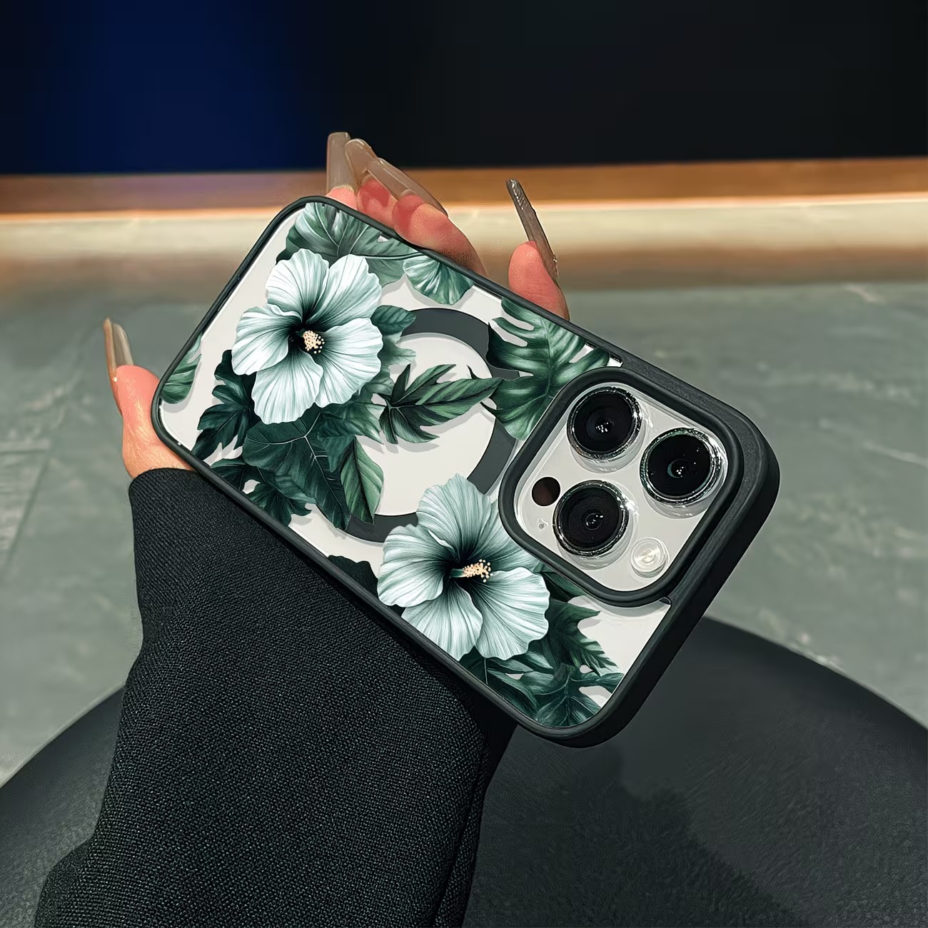 Green Floral Print Phone Case  - Apple Iphone 15 recension och pris